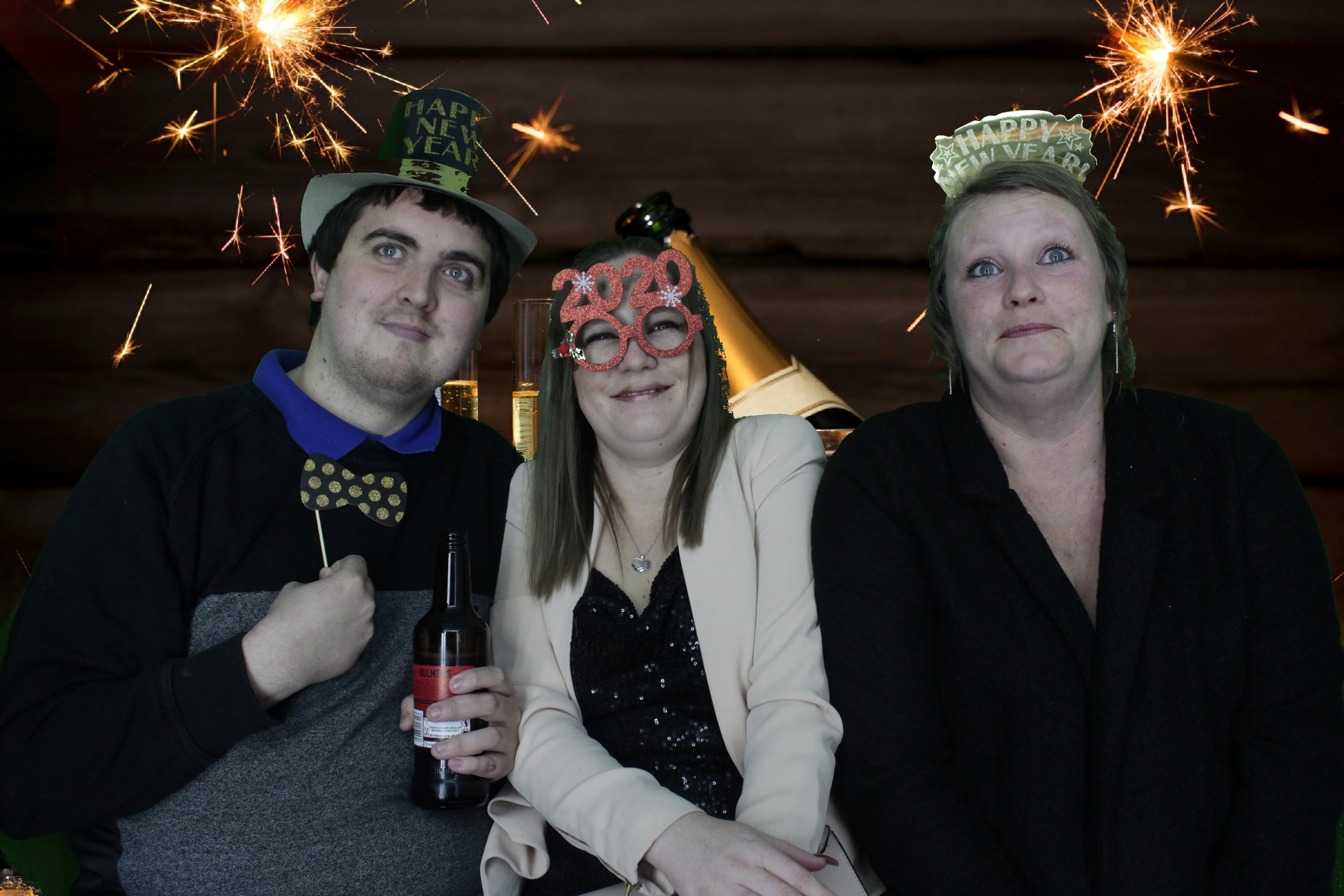 NYE Party | View more photos from the event at gallery.myphotoboothexperience.co.uk/u/MyPhotoBoothExperienceLtd/NYE-Party